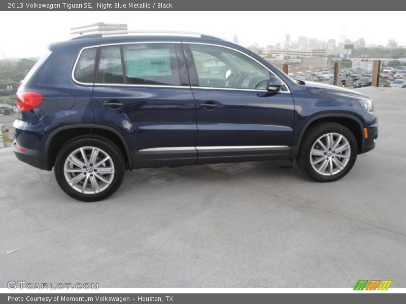 Night Blue Metallic / Black 2013 Volkswagen Tiguan SE