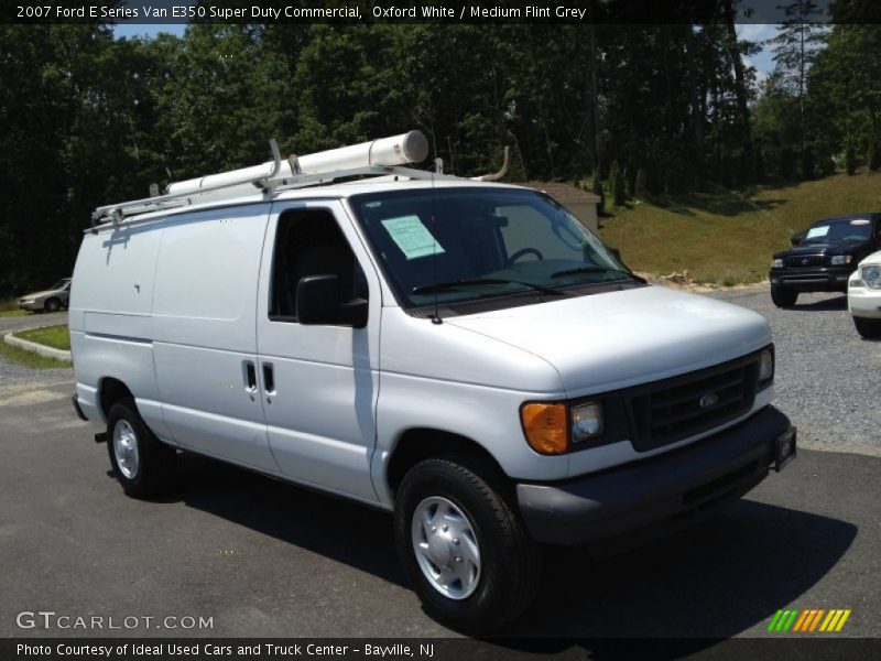 Oxford White / Medium Flint Grey 2007 Ford E Series Van E350 Super Duty Commercial