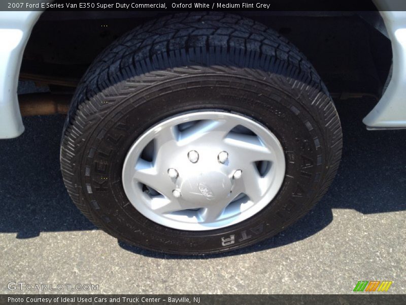 Oxford White / Medium Flint Grey 2007 Ford E Series Van E350 Super Duty Commercial