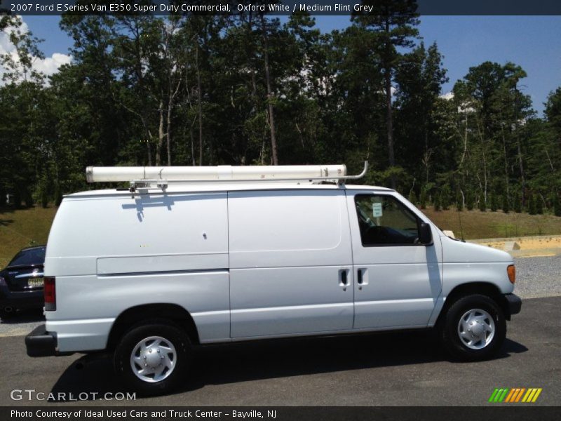 Oxford White / Medium Flint Grey 2007 Ford E Series Van E350 Super Duty Commercial