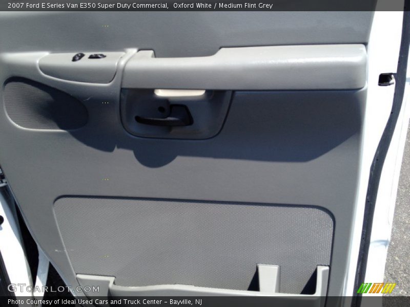 Oxford White / Medium Flint Grey 2007 Ford E Series Van E350 Super Duty Commercial