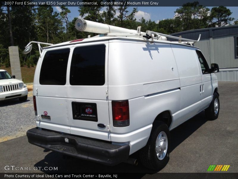 Oxford White / Medium Flint Grey 2007 Ford E Series Van E350 Super Duty Commercial