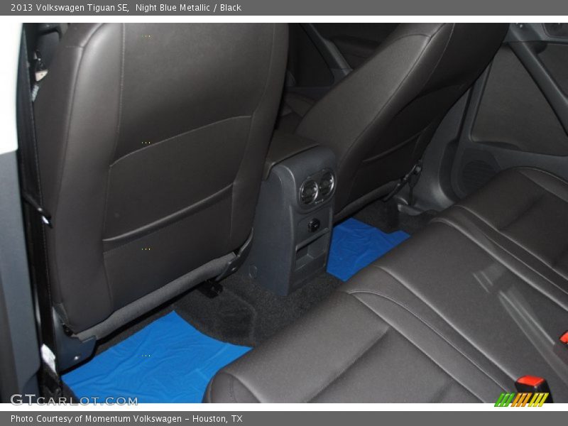Night Blue Metallic / Black 2013 Volkswagen Tiguan SE