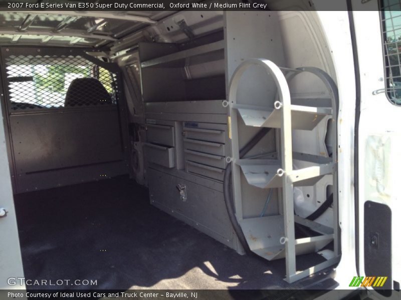 Oxford White / Medium Flint Grey 2007 Ford E Series Van E350 Super Duty Commercial