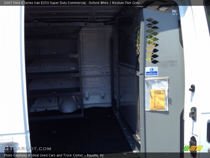 Oxford White / Medium Flint Grey 2007 Ford E Series Van E350 Super Duty Commercial