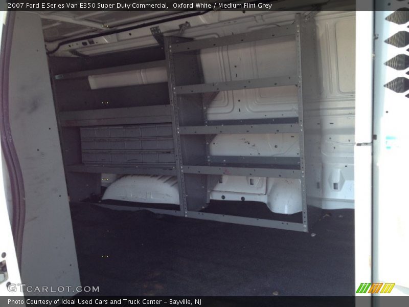 Oxford White / Medium Flint Grey 2007 Ford E Series Van E350 Super Duty Commercial