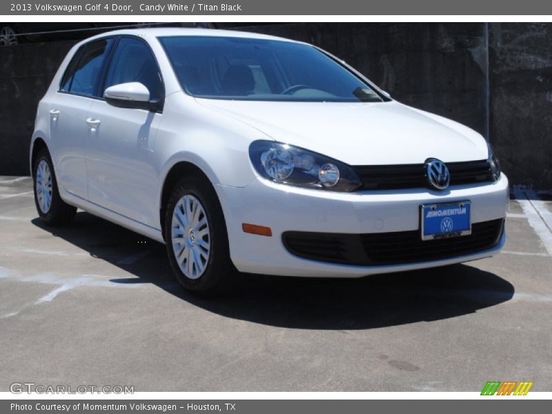 Candy White / Titan Black 2013 Volkswagen Golf 4 Door