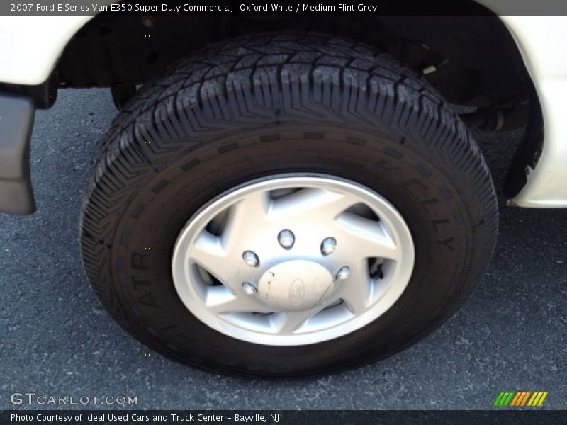 Oxford White / Medium Flint Grey 2007 Ford E Series Van E350 Super Duty Commercial