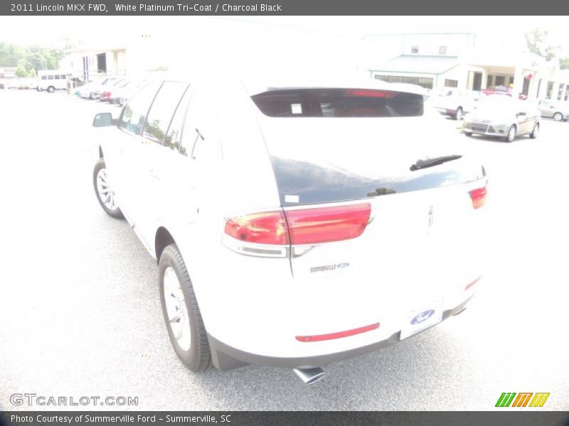 White Platinum Tri-Coat / Charcoal Black 2011 Lincoln MKX FWD