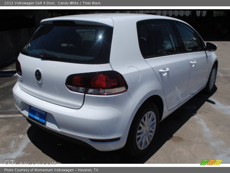 Candy White / Titan Black 2013 Volkswagen Golf 4 Door