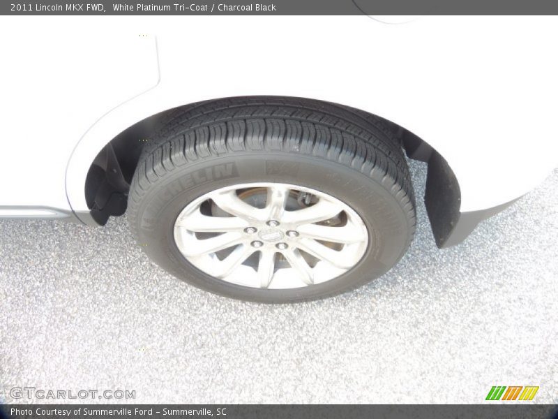 White Platinum Tri-Coat / Charcoal Black 2011 Lincoln MKX FWD