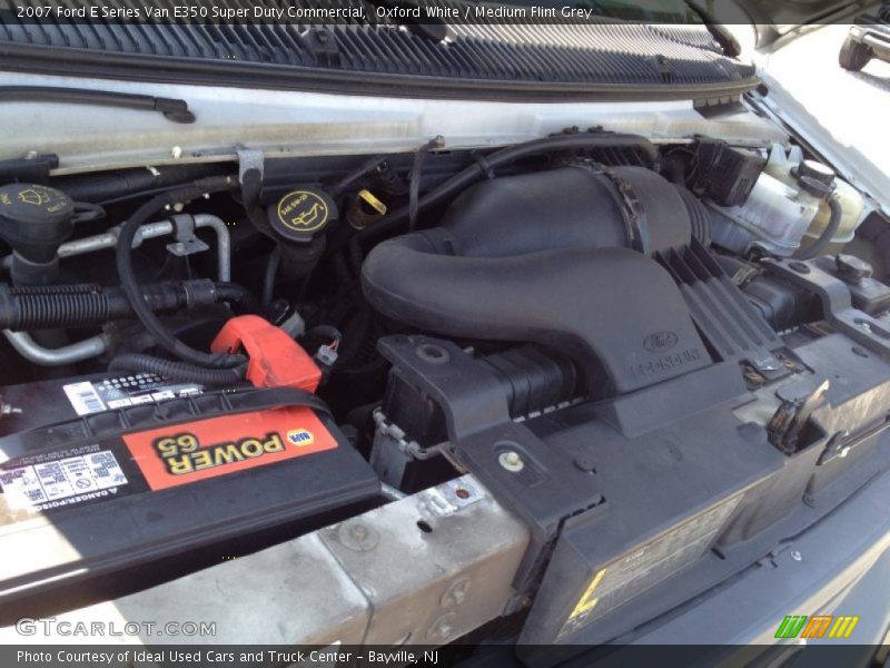 Oxford White / Medium Flint Grey 2007 Ford E Series Van E350 Super Duty Commercial