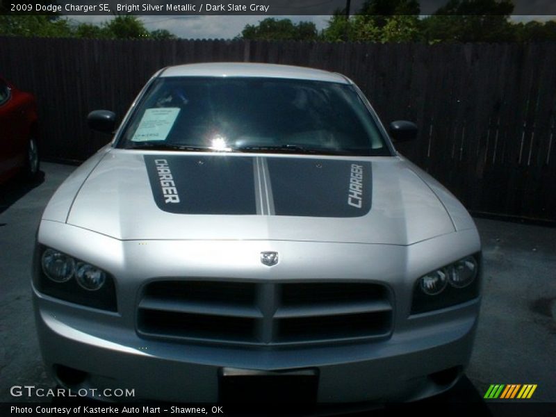 Bright Silver Metallic / Dark Slate Gray 2009 Dodge Charger SE
