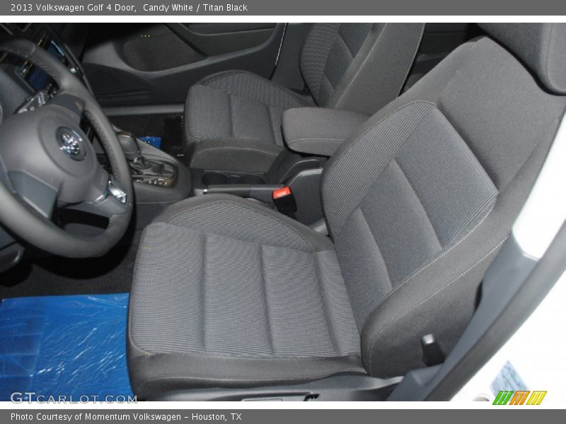 Candy White / Titan Black 2013 Volkswagen Golf 4 Door