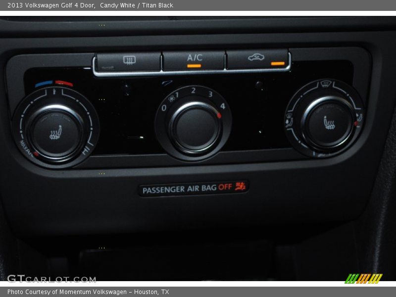 Candy White / Titan Black 2013 Volkswagen Golf 4 Door