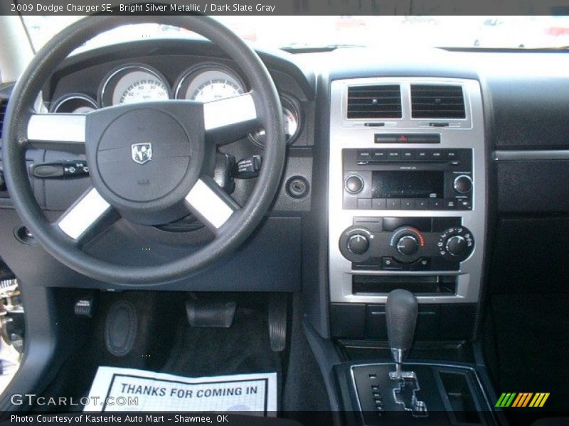 Bright Silver Metallic / Dark Slate Gray 2009 Dodge Charger SE