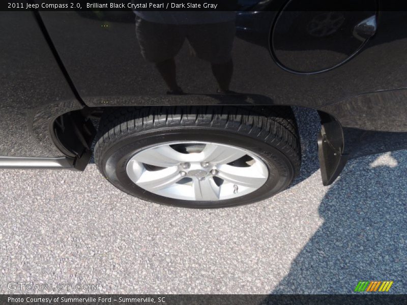 Brilliant Black Crystal Pearl / Dark Slate Gray 2011 Jeep Compass 2.0