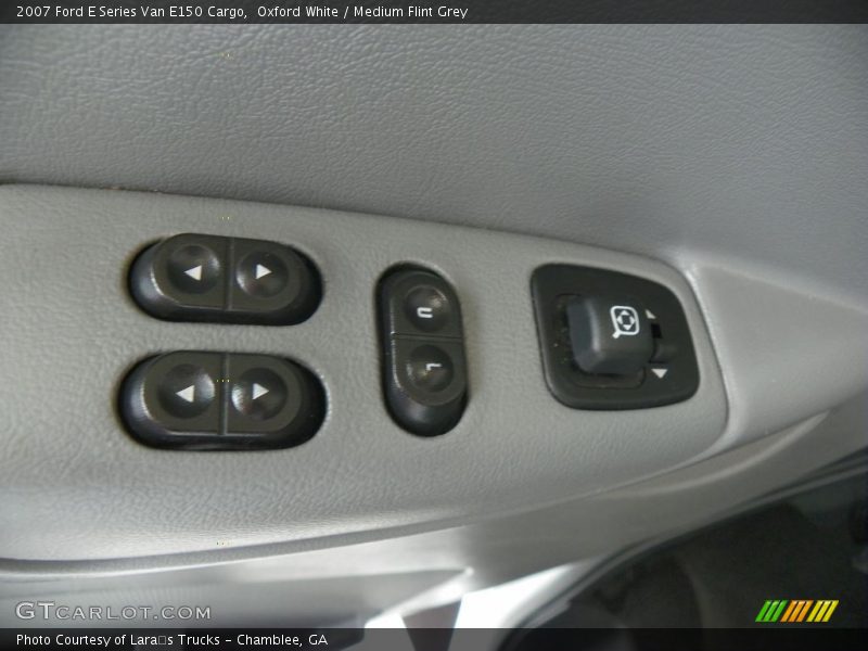 Oxford White / Medium Flint Grey 2007 Ford E Series Van E150 Cargo
