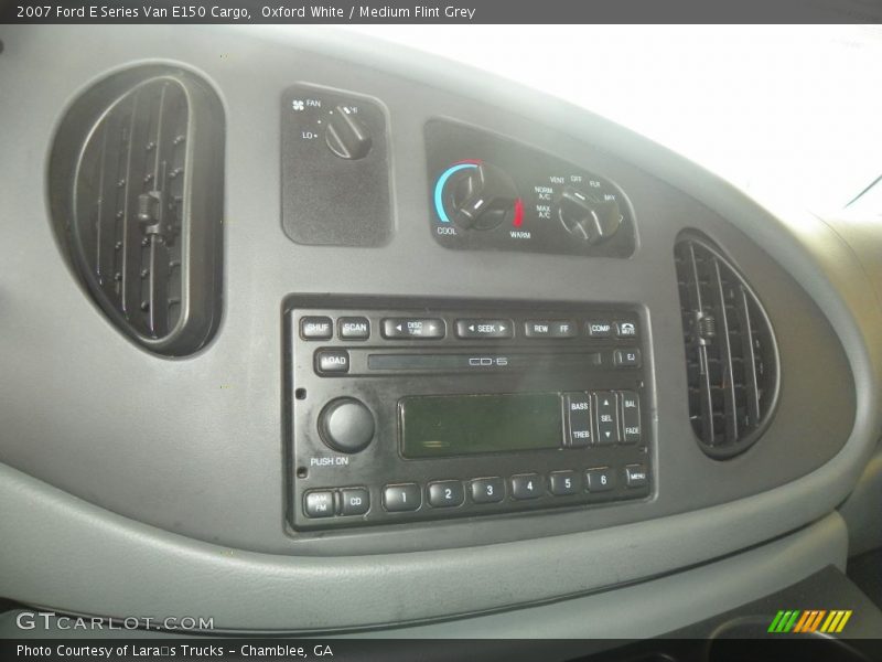 Oxford White / Medium Flint Grey 2007 Ford E Series Van E150 Cargo