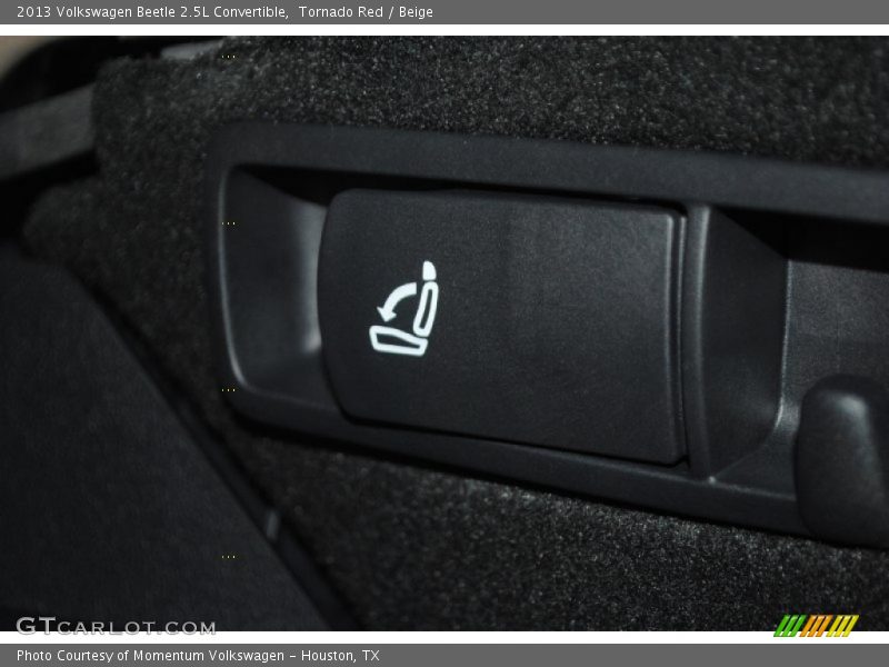 Tornado Red / Beige 2013 Volkswagen Beetle 2.5L Convertible