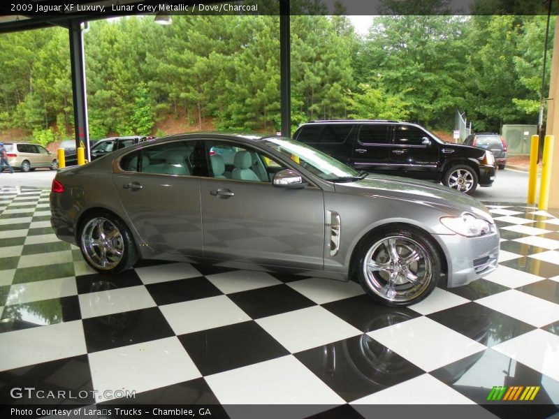 Lunar Grey Metallic / Dove/Charcoal 2009 Jaguar XF Luxury