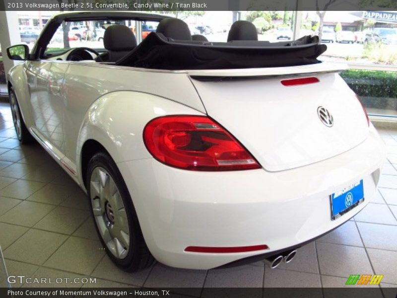 Candy White / Titan Black 2013 Volkswagen Beetle 2.5L Convertible
