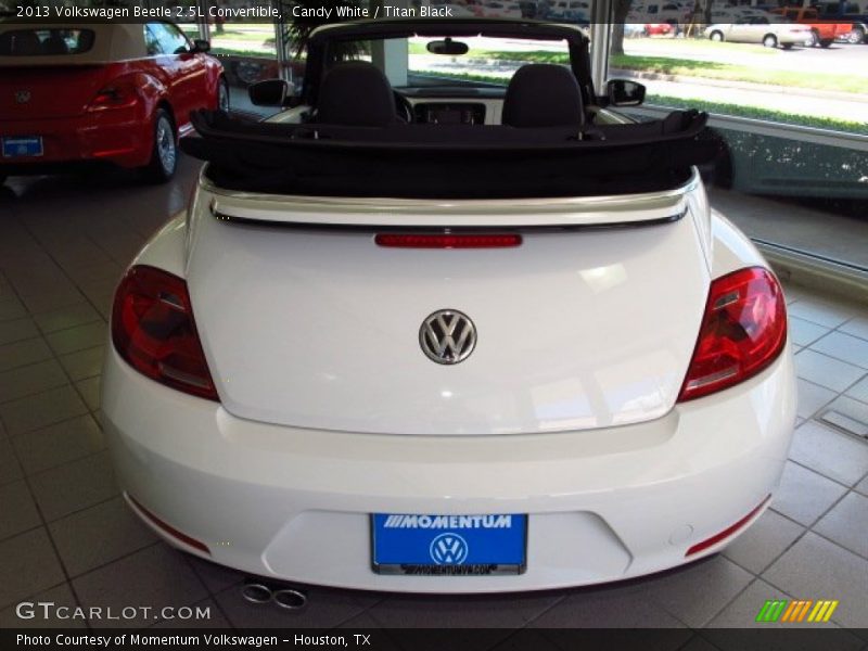 Candy White / Titan Black 2013 Volkswagen Beetle 2.5L Convertible