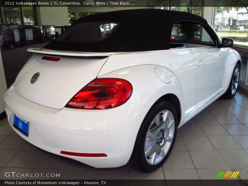 Candy White / Titan Black 2013 Volkswagen Beetle 2.5L Convertible