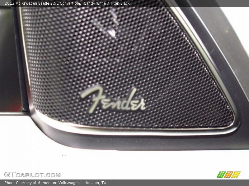 Candy White / Titan Black 2013 Volkswagen Beetle 2.5L Convertible