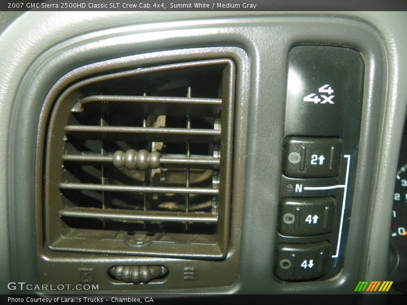 Summit White / Medium Gray 2007 GMC Sierra 2500HD Classic SLT Crew Cab 4x4