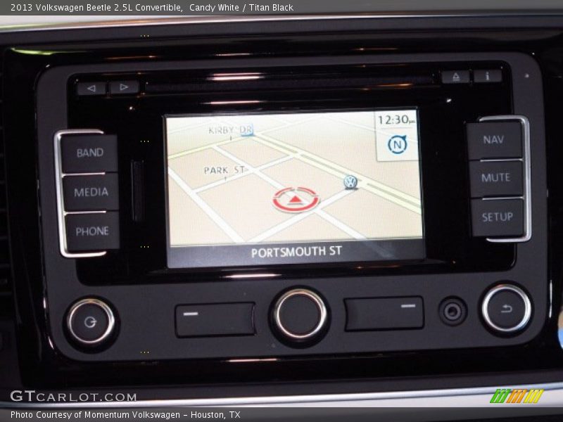 Candy White / Titan Black 2013 Volkswagen Beetle 2.5L Convertible