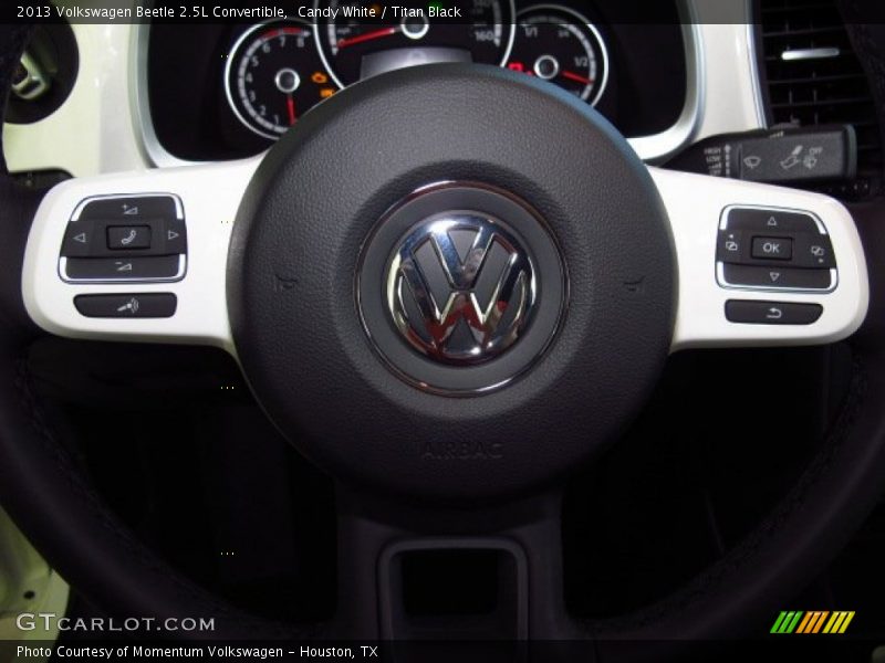 Candy White / Titan Black 2013 Volkswagen Beetle 2.5L Convertible