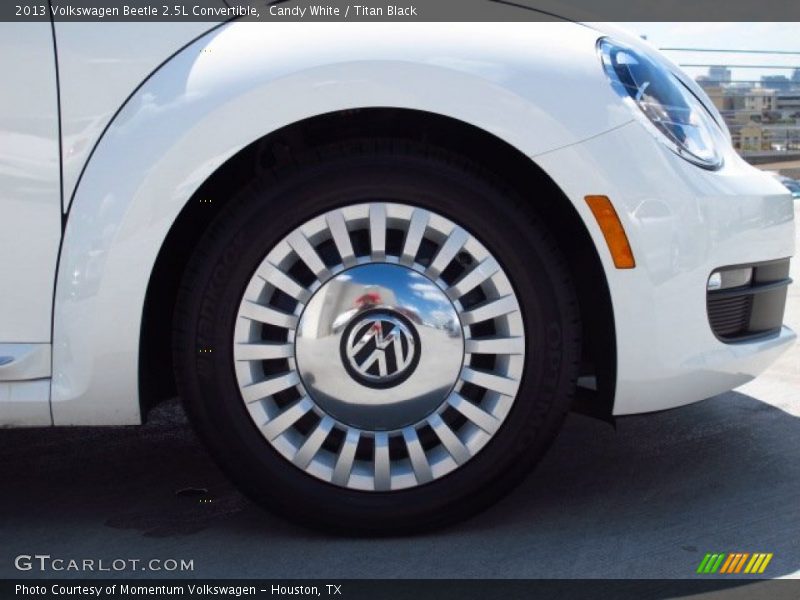 Candy White / Titan Black 2013 Volkswagen Beetle 2.5L Convertible