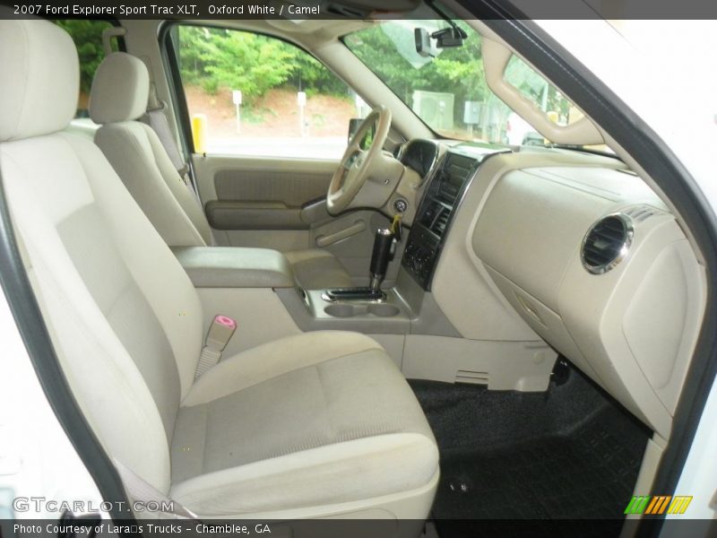 Oxford White / Camel 2007 Ford Explorer Sport Trac XLT