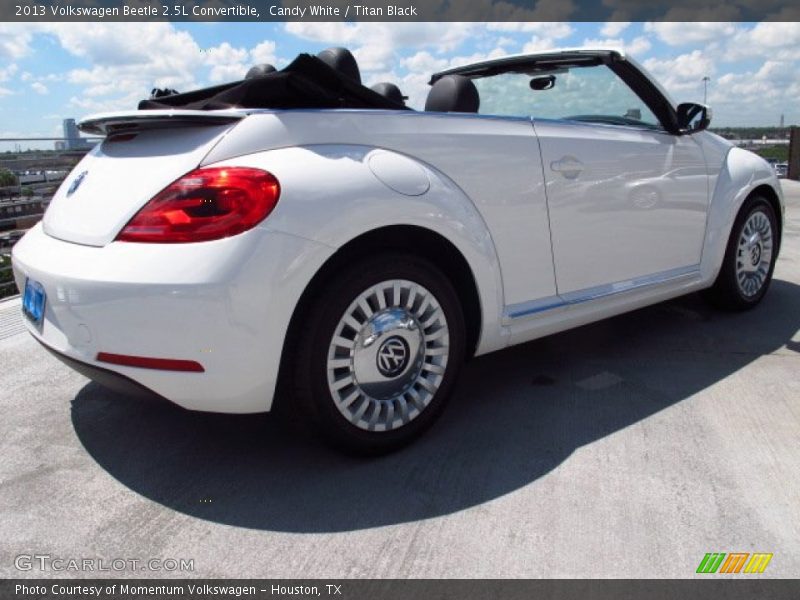 Candy White / Titan Black 2013 Volkswagen Beetle 2.5L Convertible