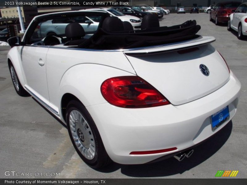 Candy White / Titan Black 2013 Volkswagen Beetle 2.5L Convertible