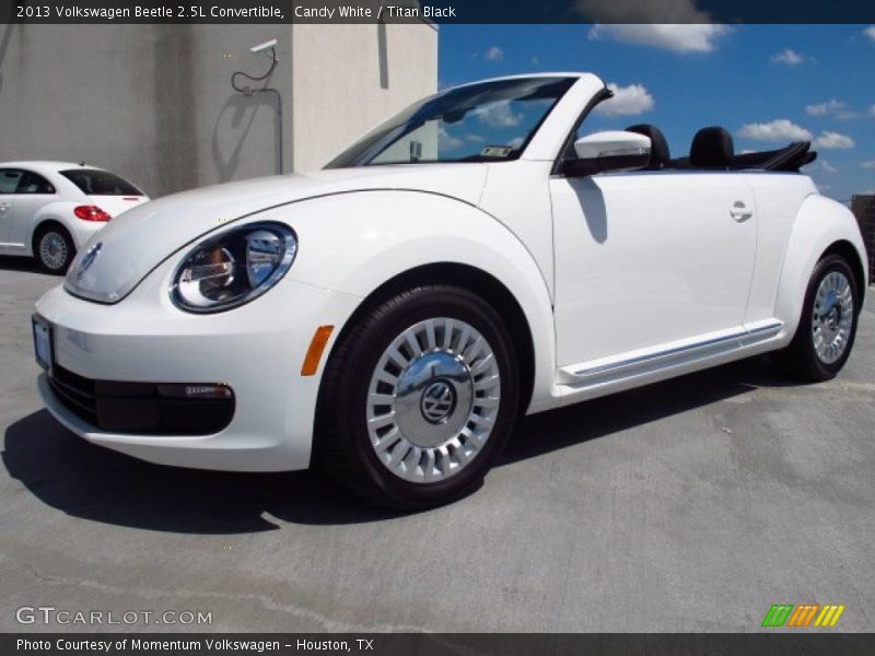 Candy White / Titan Black 2013 Volkswagen Beetle 2.5L Convertible