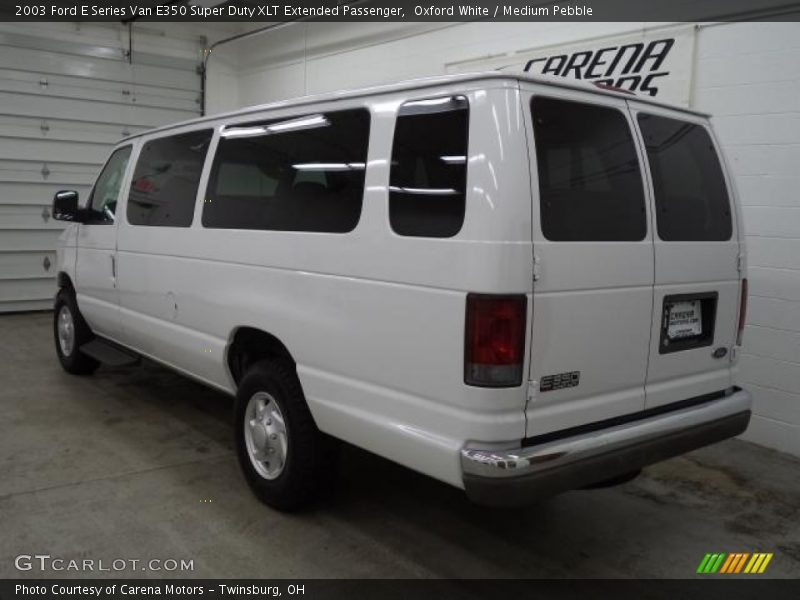 Oxford White / Medium Pebble 2003 Ford E Series Van E350 Super Duty XLT Extended Passenger