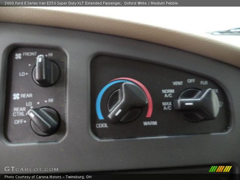 Oxford White / Medium Pebble 2003 Ford E Series Van E350 Super Duty XLT Extended Passenger