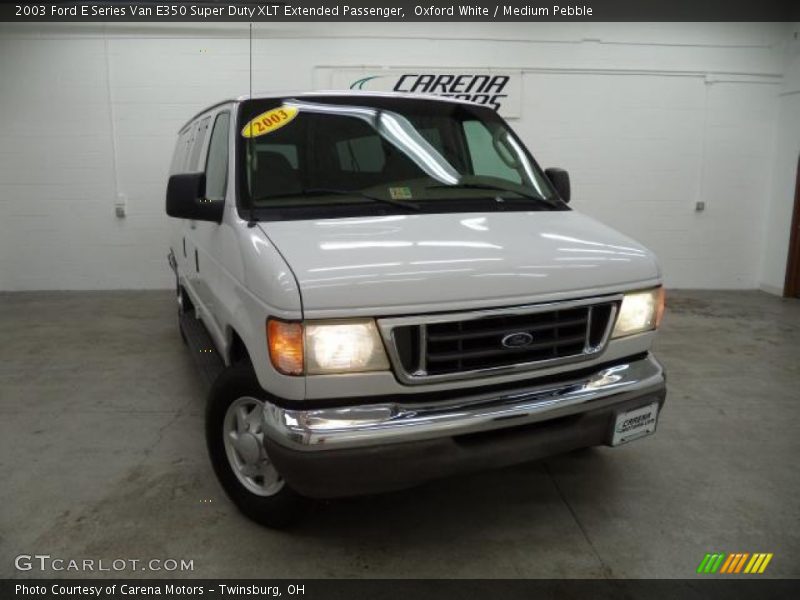 Oxford White / Medium Pebble 2003 Ford E Series Van E350 Super Duty XLT Extended Passenger