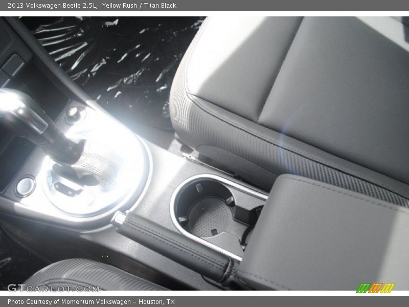 Yellow Rush / Titan Black 2013 Volkswagen Beetle 2.5L