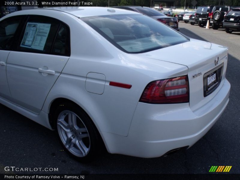 White Diamond Pearl / Taupe 2008 Acura TL 3.2