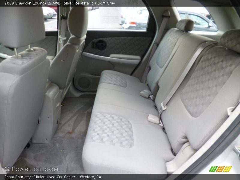 Silver Ice Metallic / Light Gray 2009 Chevrolet Equinox LS AWD