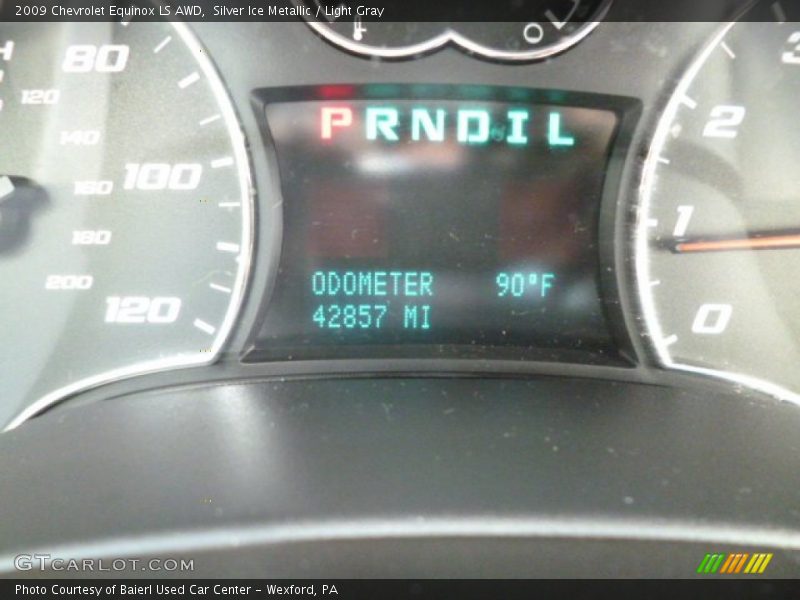 Silver Ice Metallic / Light Gray 2009 Chevrolet Equinox LS AWD