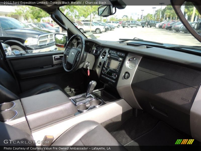 Tuxedo Black Metallic / Charcoal Black 2011 Ford Expedition Limited