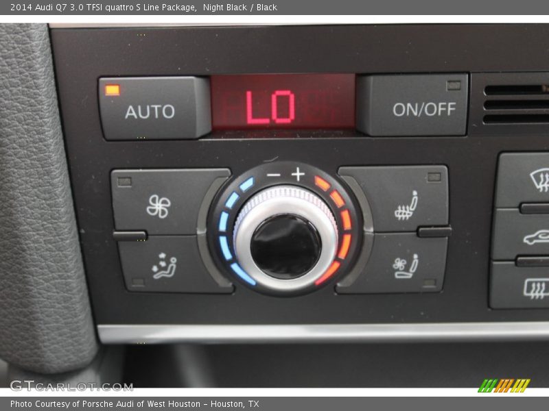 Controls of 2014 Q7 3.0 TFSI quattro S Line Package