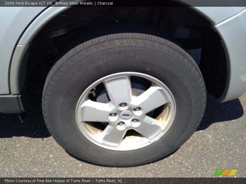 Brilliant Silver Metallic / Charcoal 2009 Ford Escape XLT V6