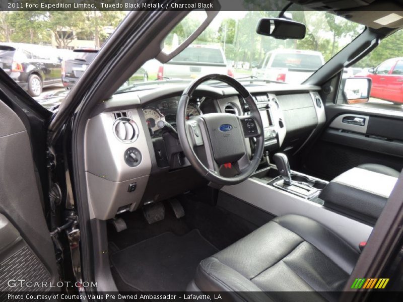 Tuxedo Black Metallic / Charcoal Black 2011 Ford Expedition Limited