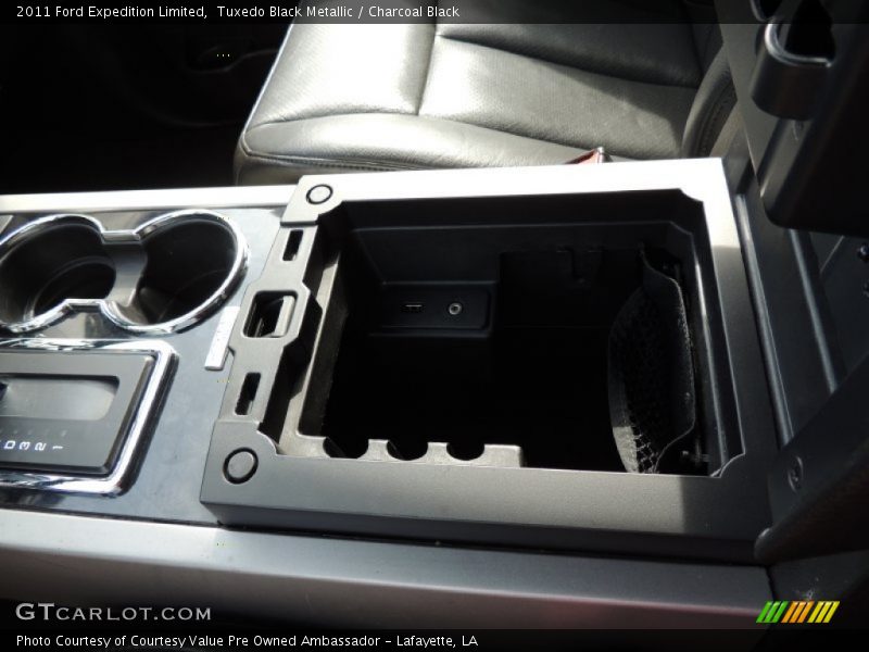 Tuxedo Black Metallic / Charcoal Black 2011 Ford Expedition Limited