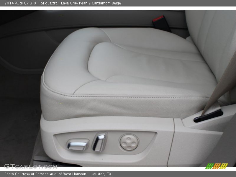 Front Seat of 2014 Q7 3.0 TFSI quattro